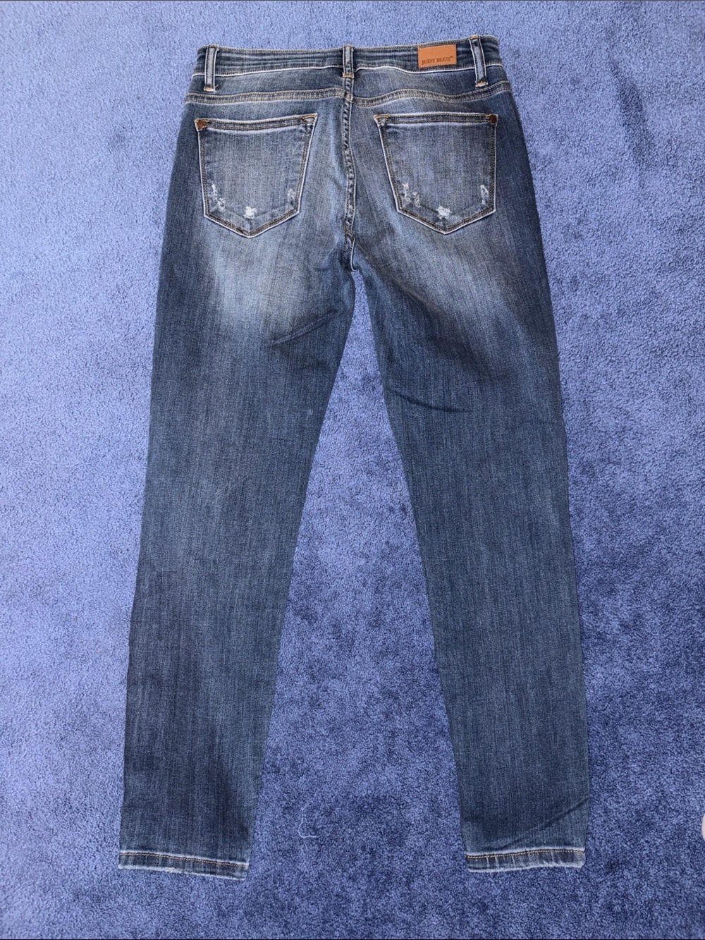 Judy Blue Medium Blue Wash Denim Jeans with Leather Patch - Picture 9 of 9